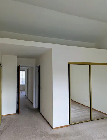 $2,400 | 119 Thistle Court, Schaumburg, IL 60107