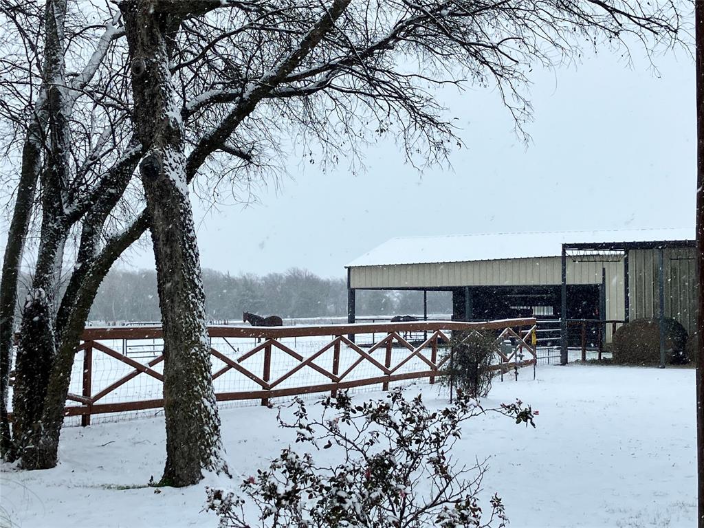 783 County Road 4420 Whitewright, TX 75491 - Photo 40 of 40 a view of outdoor space with seating area