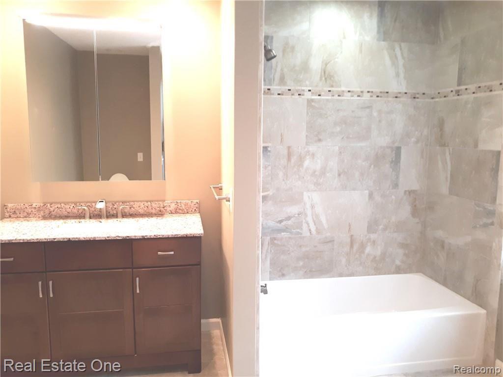 1804 Ruby Avenue Rochester Hills, MI 48309 - Photo 14 of 24