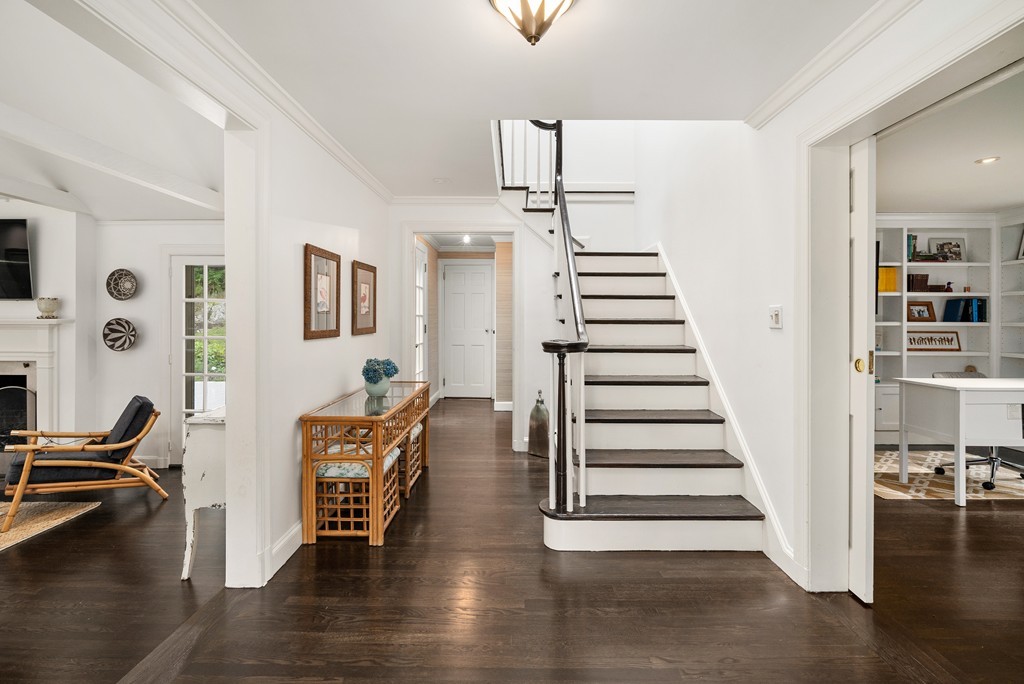 453 Dover Road Westwood, MA 02090 - Photo 3 of 22 Gallery Image 3