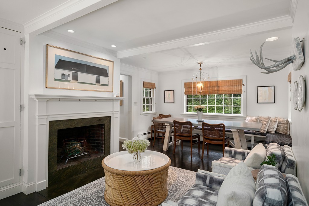 453 Dover Road Westwood, MA 02090 - Photo 8 of 22 Gallery Image 8