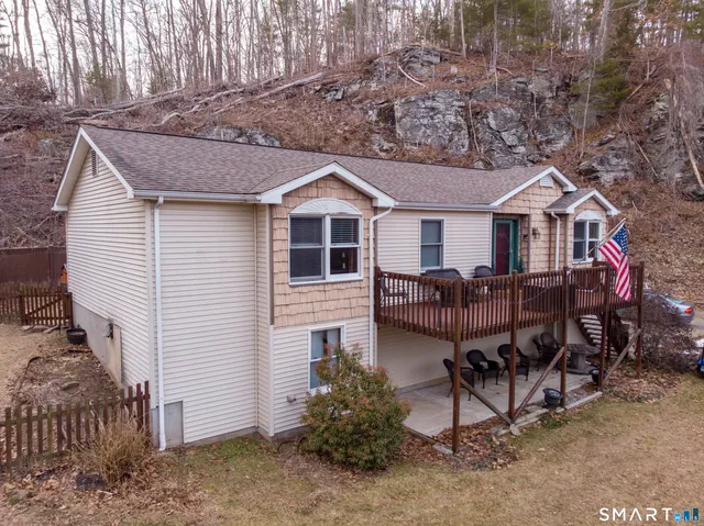 $359,900 | 150 Searles Road, Pomfret, CT 06259