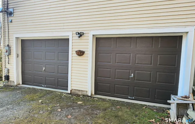 $359,900 | 150 Searles Road, Pomfret, CT 06259