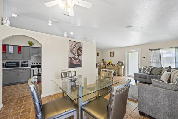 1274 West 33rd Street Riviera Beach, FL 33404 - Photo 8 of 31 1274 multi area pic