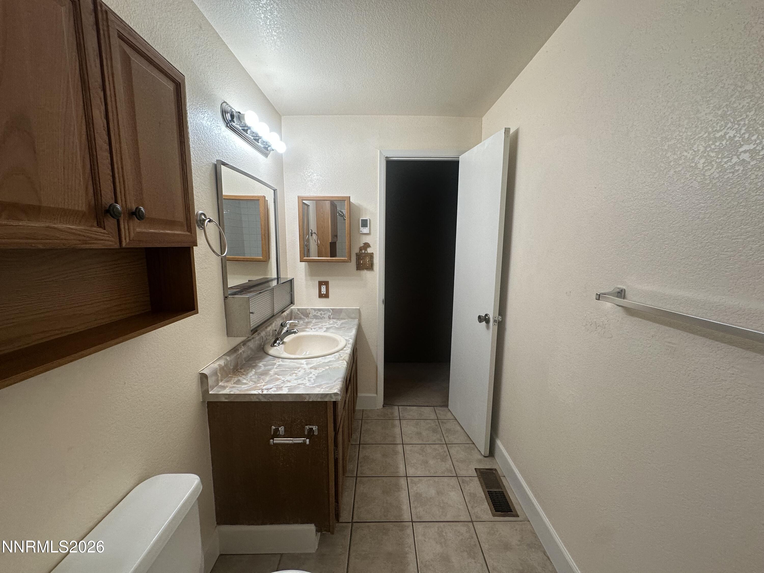1500 Ellendale Court Reno, NV 89503 - Photo 14 of 25 Primary Bath