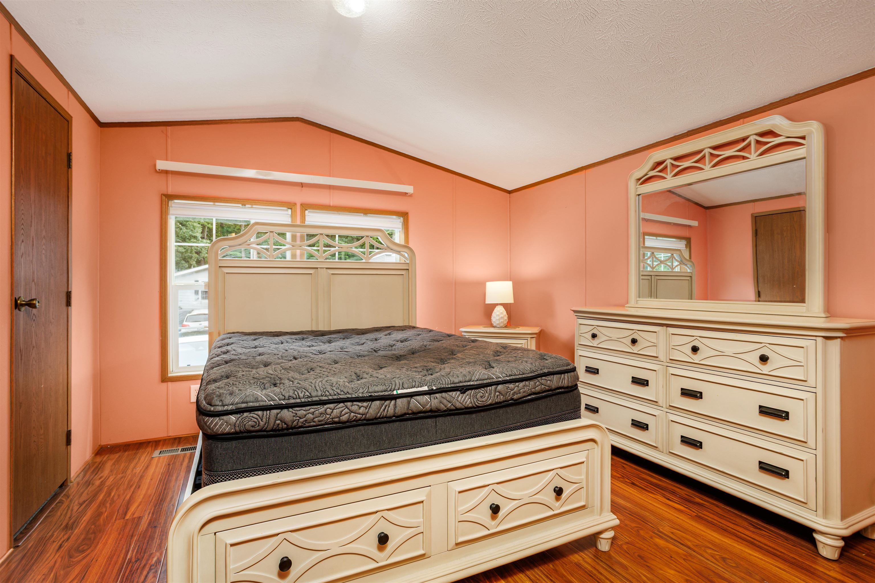 139 Rockingham Road, Unit 24 Derry, NH 03038 - Photo 10 of 39 Gallery Image 10