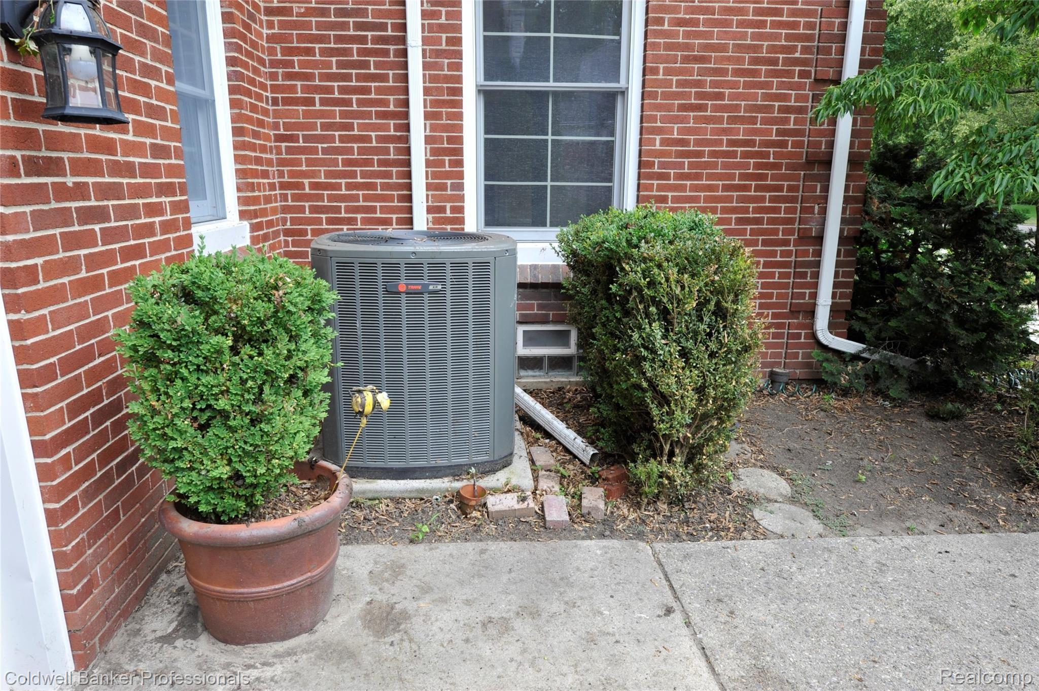 559 Pemberton Road Grosse Pointe, MI 48230 - Photo 44 of 44 _SCP3467.JPG