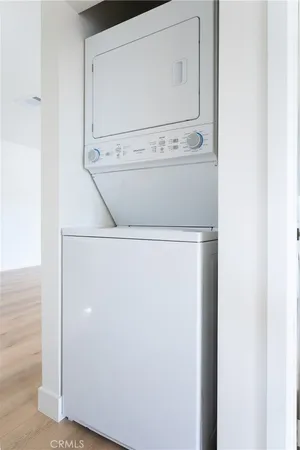 a close up view of washer and dryer