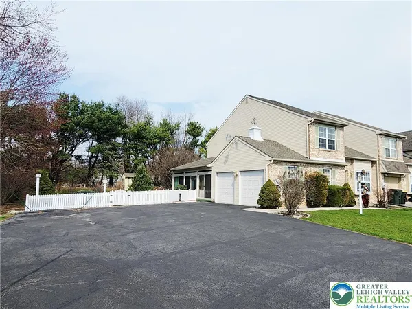 $439,900 | 553 Wild Mint Lane, Allentown, PA 18104