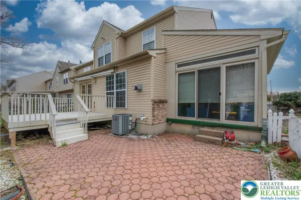 $439,900 | 553 Wild Mint Lane, Allentown, PA 18104