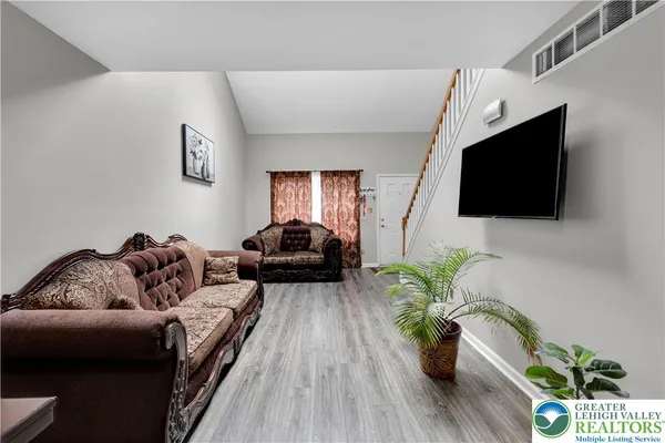 $439,900 | 553 Wild Mint Lane, Allentown, PA 18104