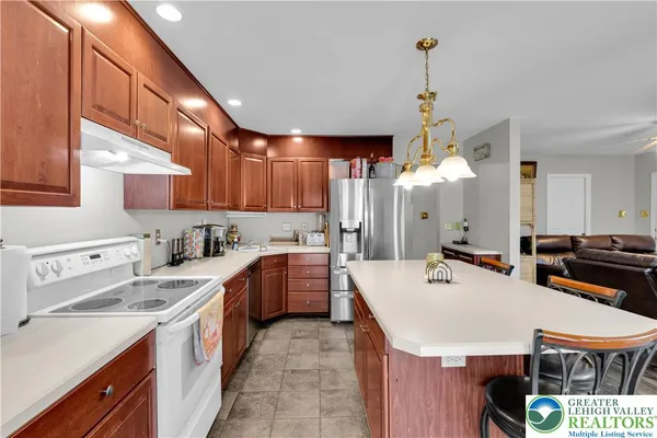 $439,900 | 553 Wild Mint Lane, Allentown, PA 18104
