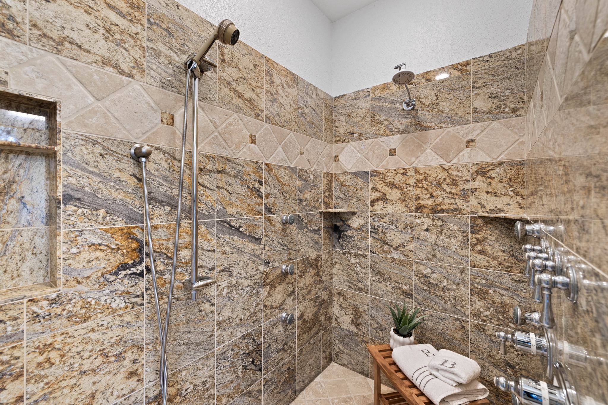 1403 Camelback Leander, TX 78641 - Photo 16 of 40
