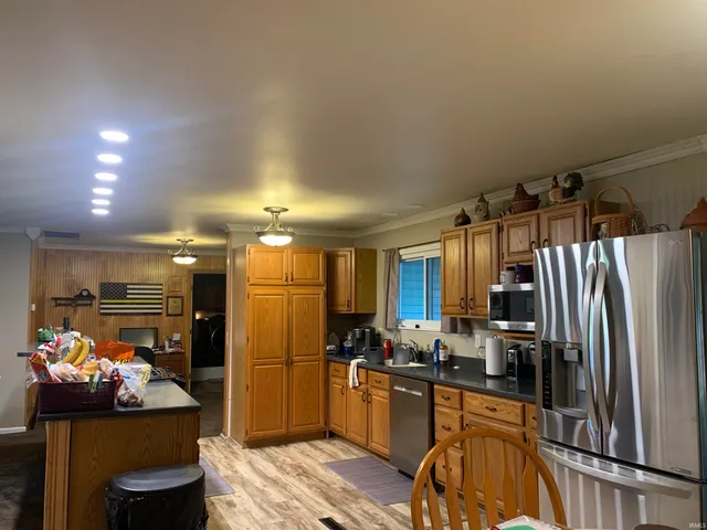 $245,000 | 1420 County Rd N 100 East, Hartford City, IN 47348