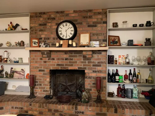 $245,000 | 1420 County Rd N 100 East, Hartford City, IN 47348