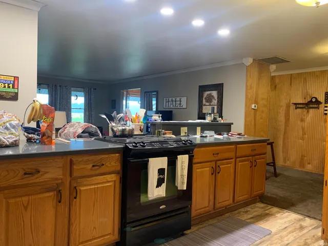 $245,000 | 1420 County Rd N 100 East, Hartford City, IN 47348