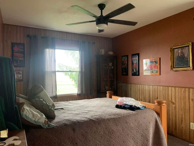 $245,000 | 1420 County Rd N 100 East, Hartford City, IN 47348
