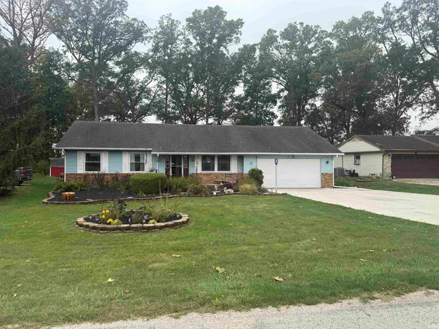 $245,000 | 1420 County Rd N 100 East, Hartford City, IN 47348
