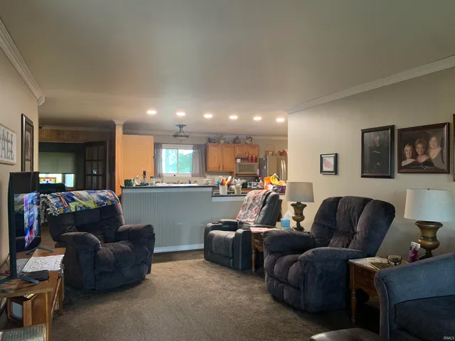 $245,000 | 1420 County Rd N 100 East, Hartford City, IN 47348