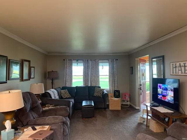 $245,000 | 1420 County Rd N 100 East, Hartford City, IN 47348