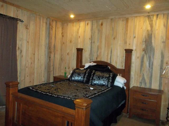 7007 South Lockenour Road Pekin, IN 47165 - Photo 17 of 33 Gallery Image 17