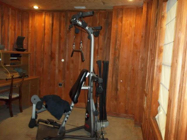 7007 South Lockenour Road Pekin, IN 47165 - Photo 18 of 33 Gallery Image 18