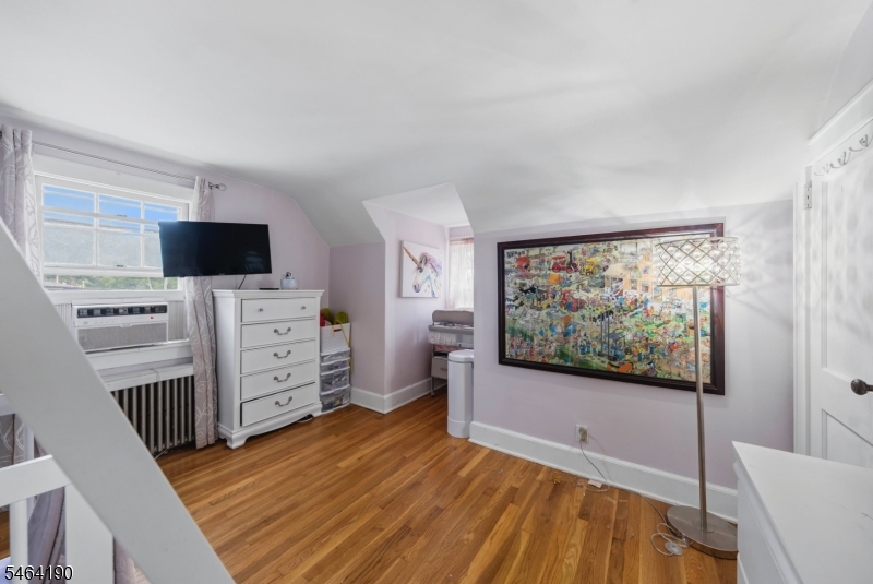 668 Greenbrook Road North Plainfield, NJ 07063 - Photo 11 of 26 Gallery Image 11