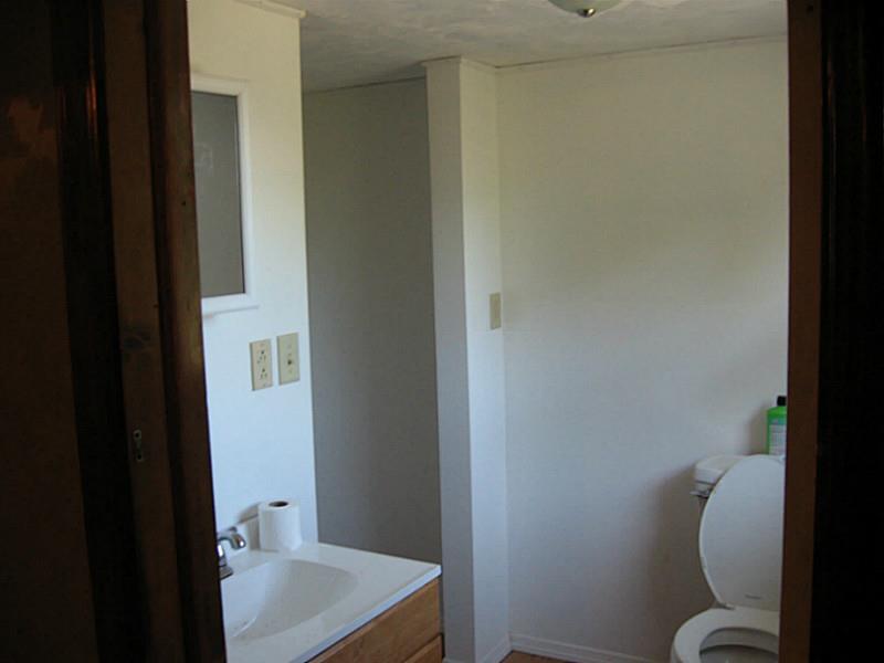 355 Twin Lakes Road Latrobe, PA 15650 - Photo 12 of 25 Full Bath. 1st floor