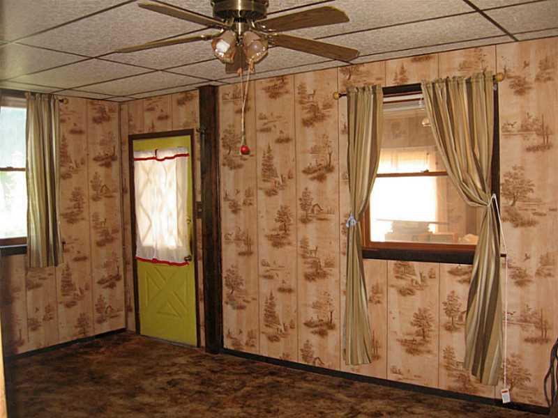 355 Twin Lakes Road Latrobe, PA 15650 - Photo 13 of 25 Living Room.