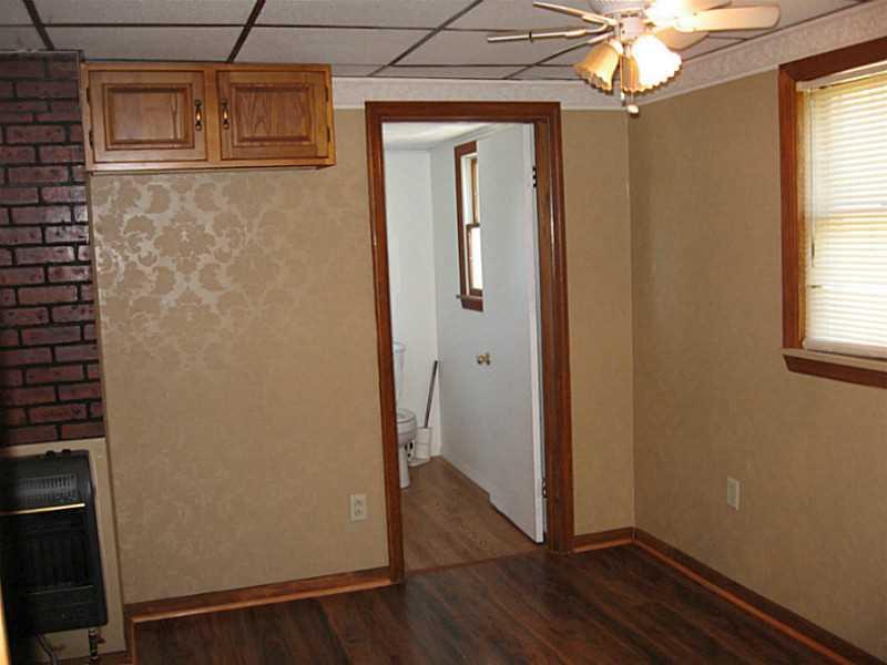 355 Twin Lakes Road Latrobe, PA 15650 - Photo 9 of 25 Kitchen.