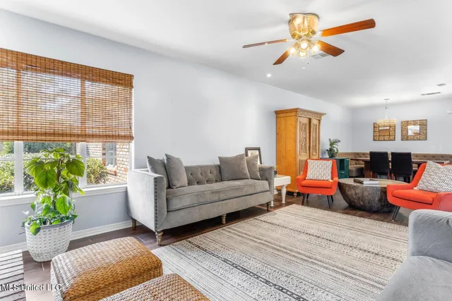 $1,845 | 2 Villa Cove Drive, Gulfport, MS 39507