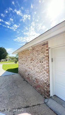 $1,845 | 2 Villa Cove Drive, Gulfport, MS 39507
