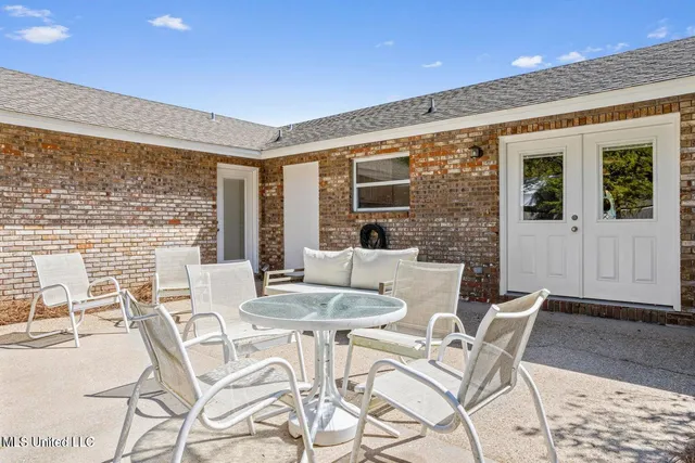 $1,845 | 2 Villa Cove Drive, Gulfport, MS 39507