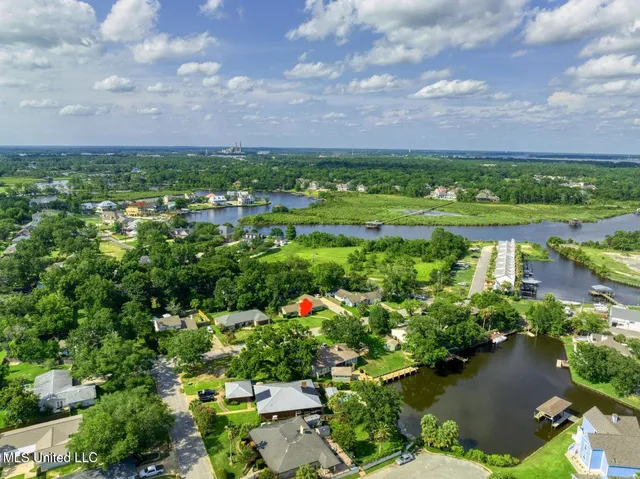 $1,845 | 2 Villa Cove Drive, Gulfport, MS 39507