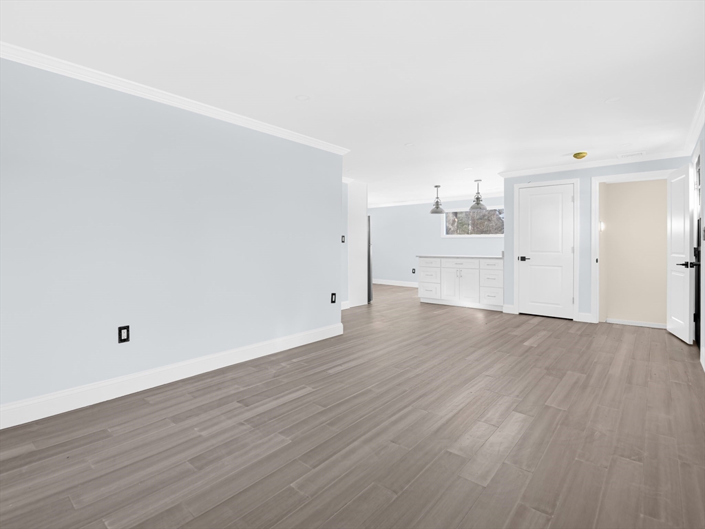 41 Flora Road Attleboro, MA 02703 - Photo 8 of 33 Gallery Image 8