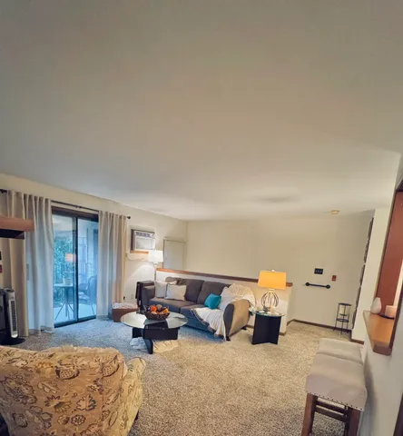 $200,000 | 7209 57th Avenue, Unit 202, Kenosha, WI 53142