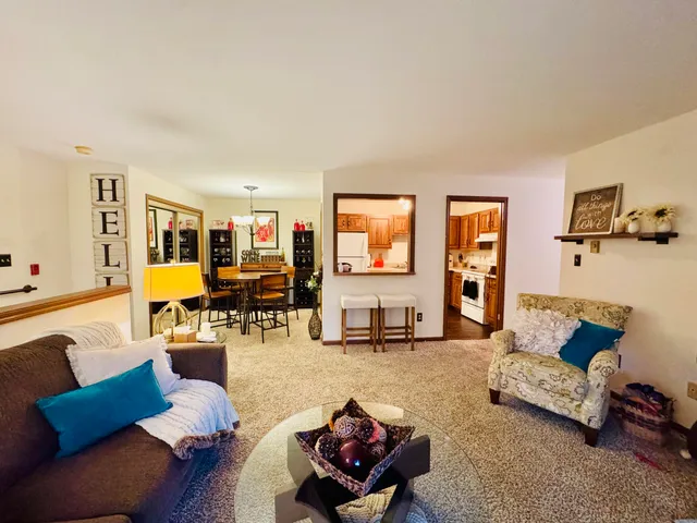 $200,000 | 7209 57th Avenue, Unit 202, Kenosha, WI 53142