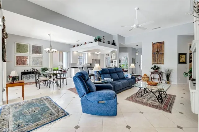 $689,900 | 3008 Ellice Way, Naples, FL 34119