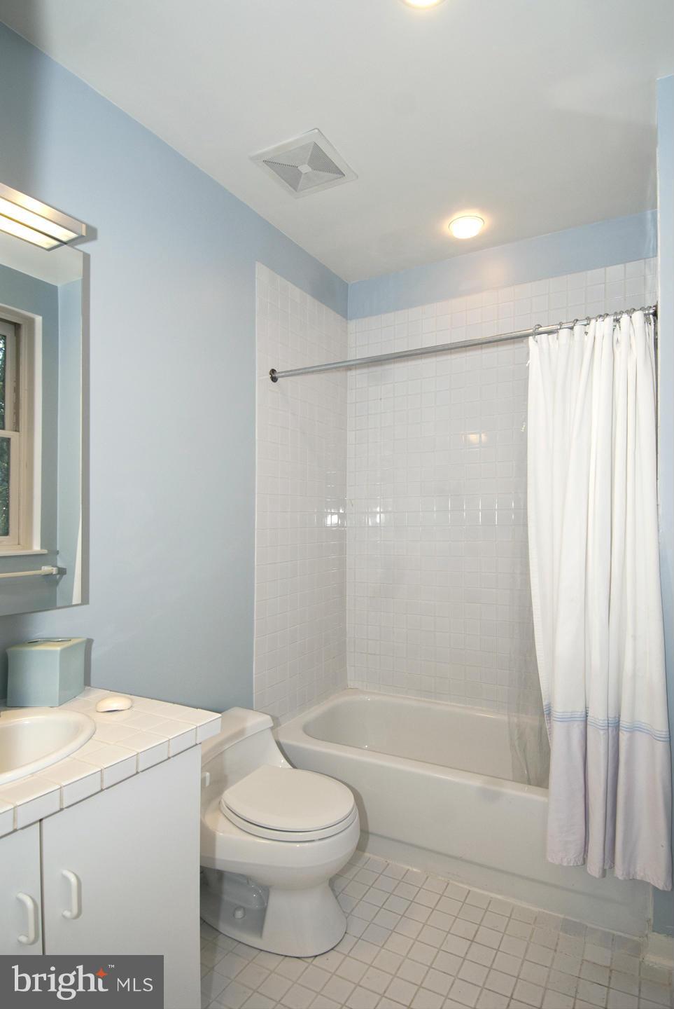 2011 Columbia Road Northwest, Unit 3 Washington, DC 20009 - Photo 15 of 15 Master Bath