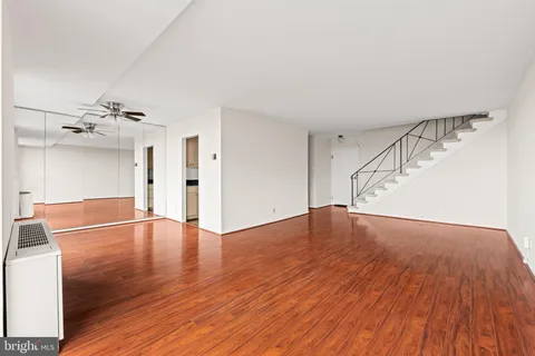 $384,900 | 301 North Beauregard Street, Unit 604, Alexandria, VA 22312