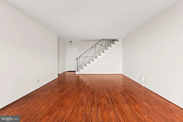 $384,900 | 301 North Beauregard Street, Unit 604, Alexandria, VA 22312