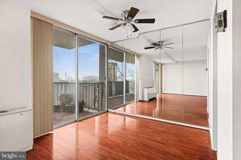 $384,900 | 301 North Beauregard Street, Unit 604, Alexandria, VA 22312