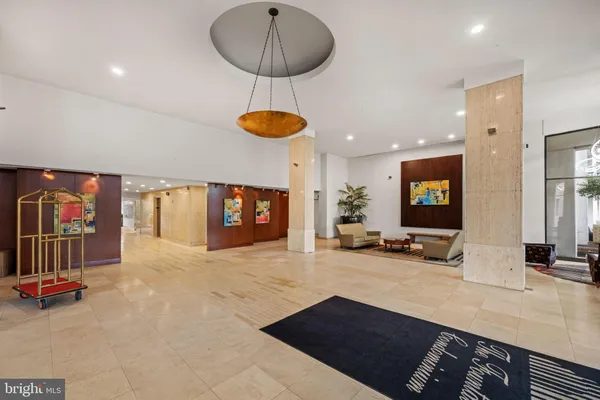 $384,900 | 301 North Beauregard Street, Unit 604, Alexandria, VA 22312