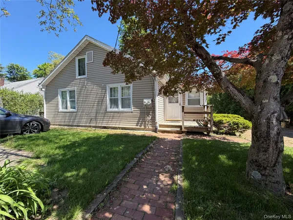 $549,000 | 20 Melnick Place, Lake Peekskill, NY 10537