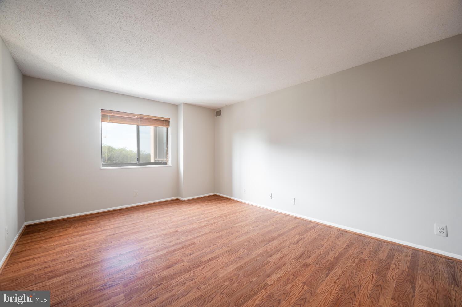 5904 Mt Eagle Drive, Unit 903 Alexandria, VA 22303 - Photo 18 of 45