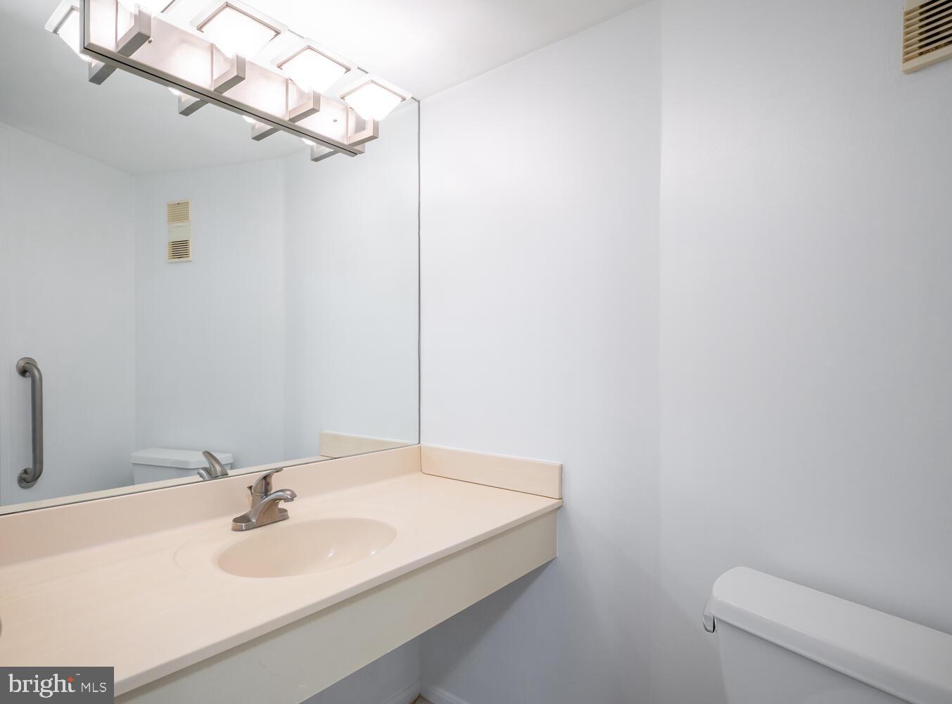 5904 Mt Eagle Drive, Unit 903 Alexandria, VA 22303 - Photo 25 of 45 Powder Room