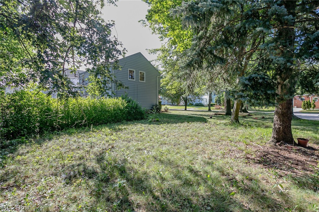 677 Quilliams Road South Euclid, OH 44121 - Photo 25 of 27