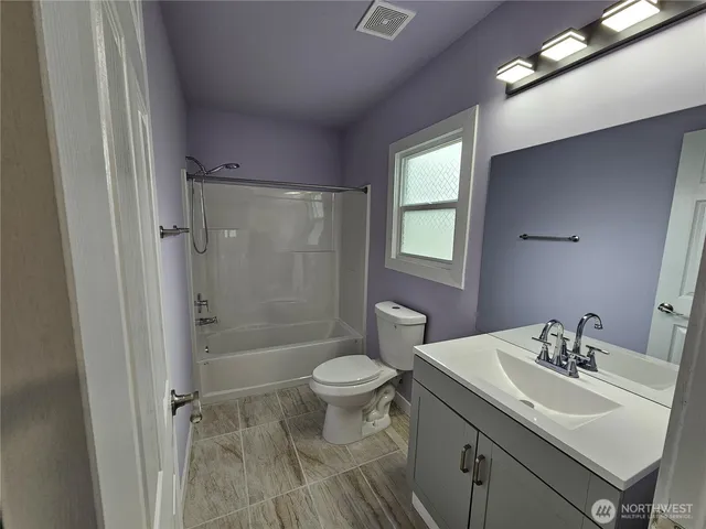 $369,950 | 719 South Sprague Avenue, Tacoma, WA 98405