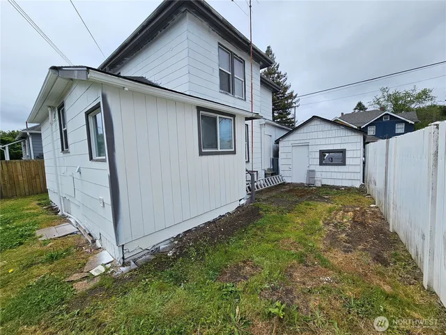 $369,950 | 719 South Sprague Avenue, Tacoma, WA 98405