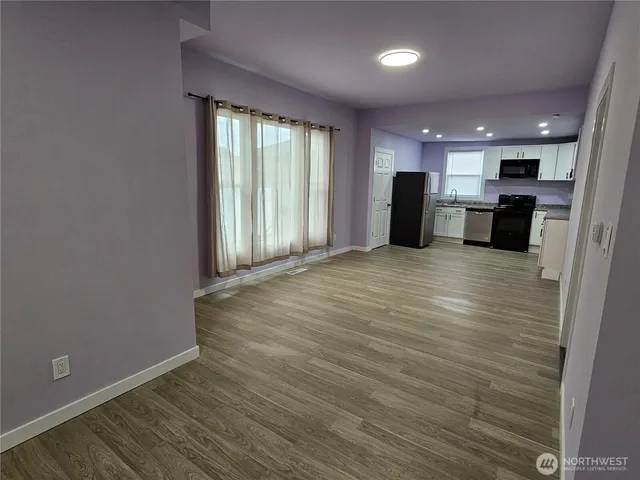 $369,950 | 719 South Sprague Avenue, Tacoma, WA 98405